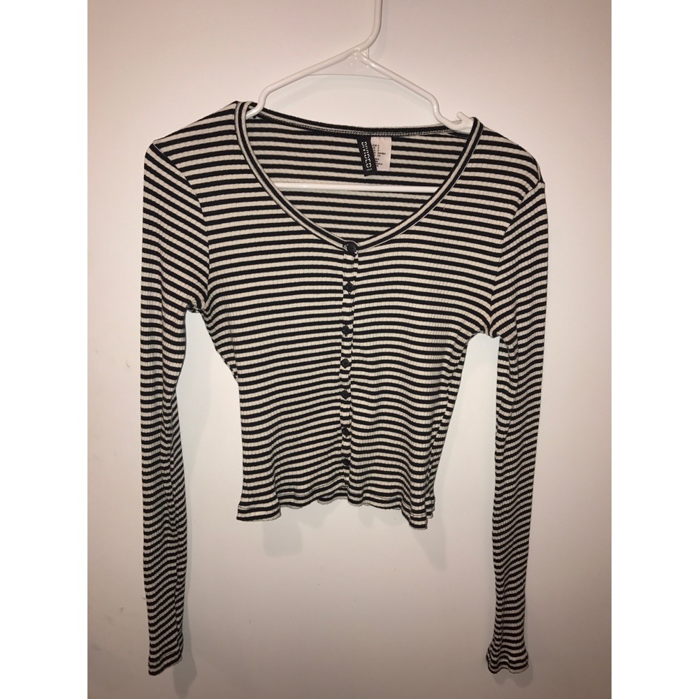 Black & White Striped Crop Top